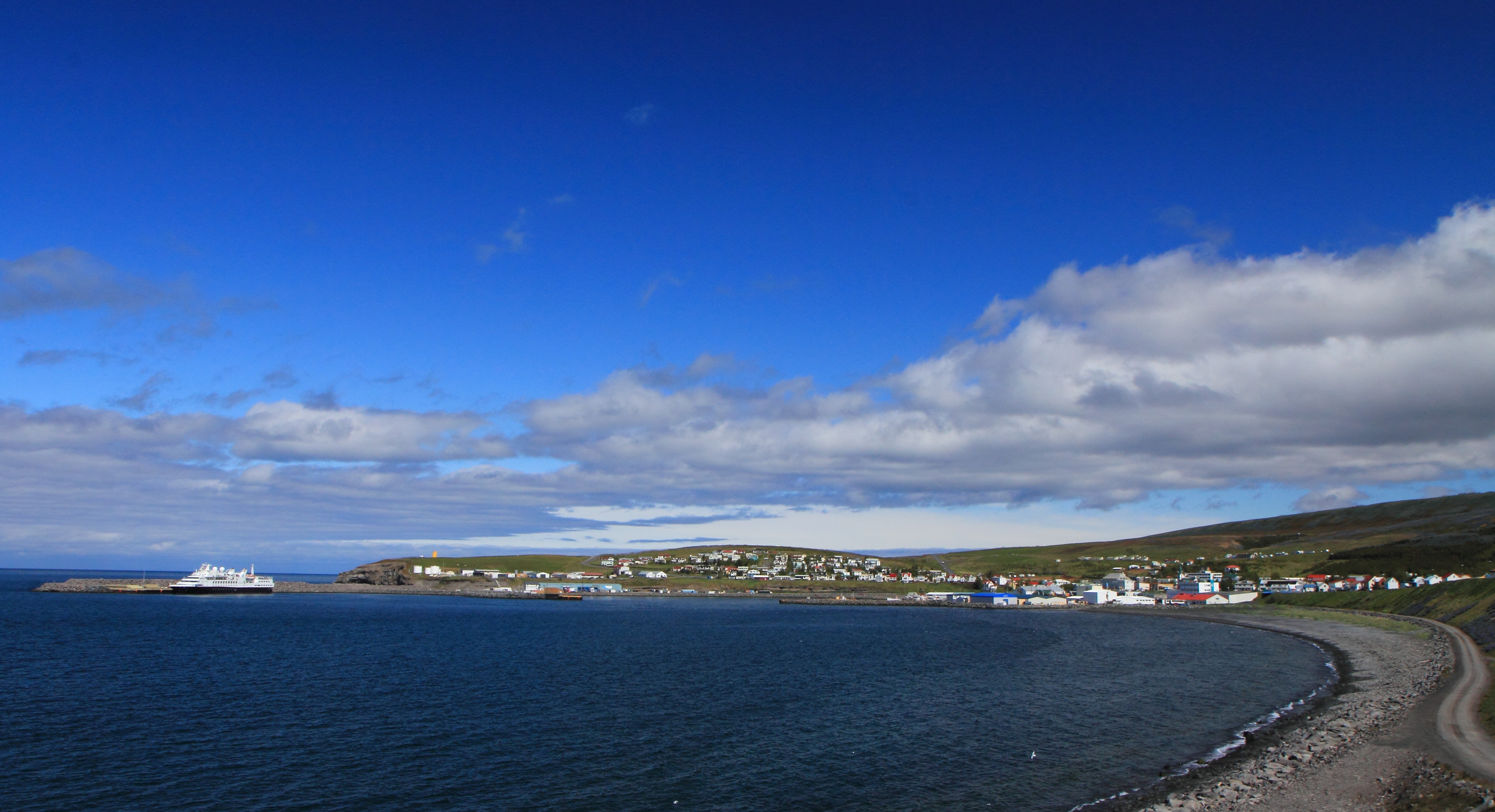 Athafnalóðir á nýrri landfyllingu í Suðurfjöru á Húsavík