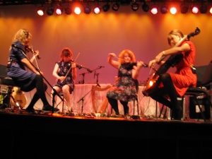 Amiina á tónleikum