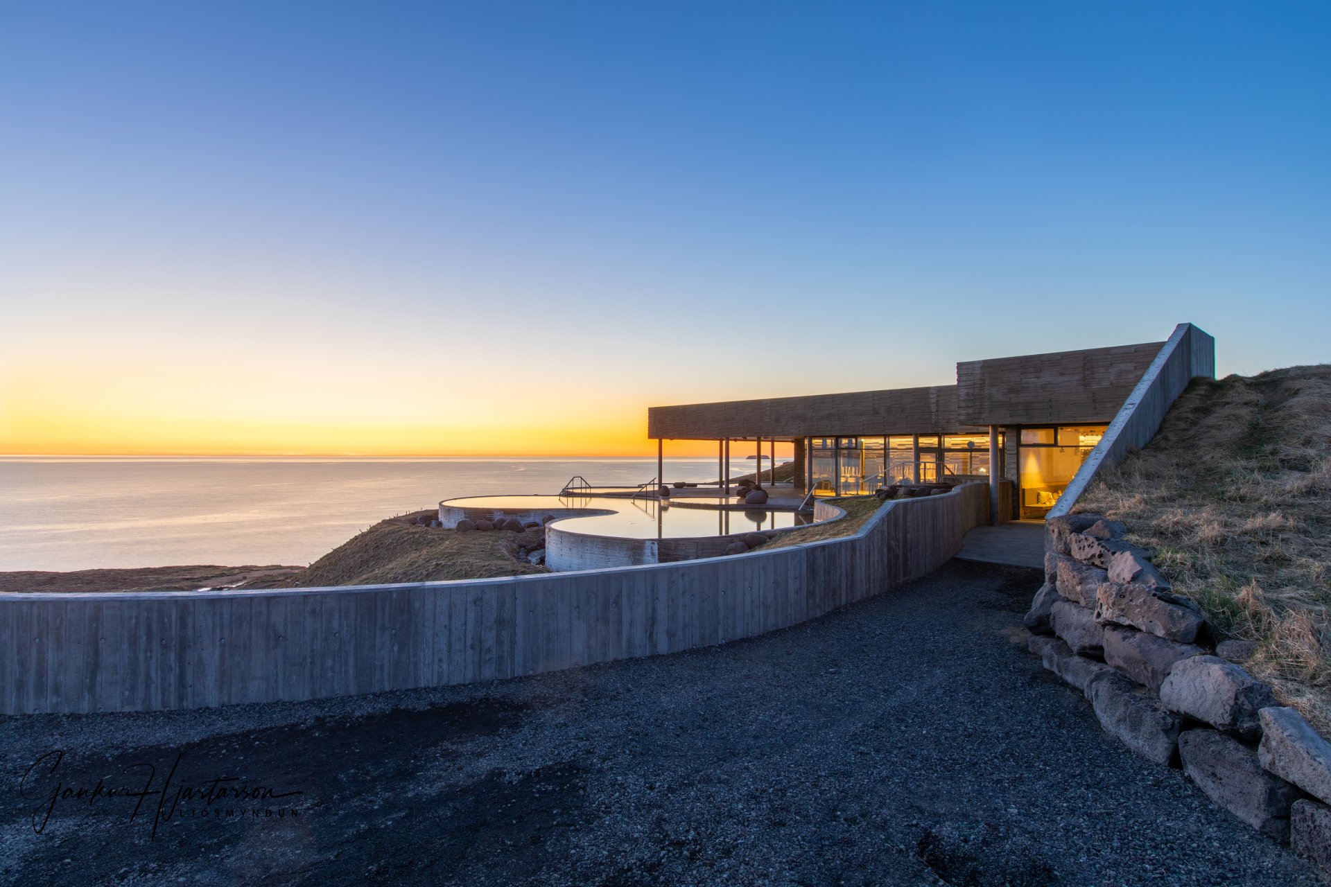 107. fundur sveitarstjórnar