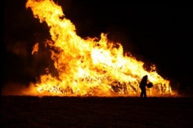 Þrettándabrennan færð upp á Skeiðvöllinn norðan bæjarins