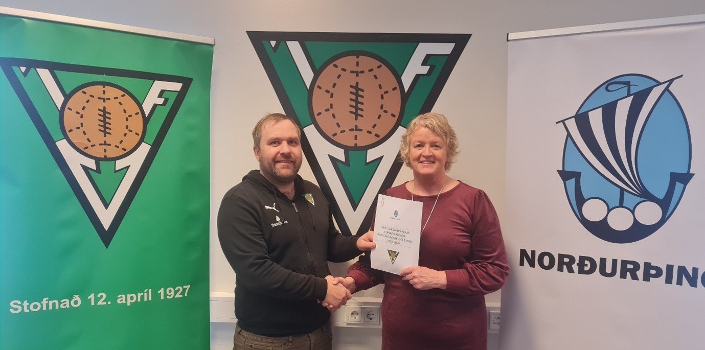 Jónas Halldór framkvæmdastjóri Völsungs og Katrín sveitarstjóri