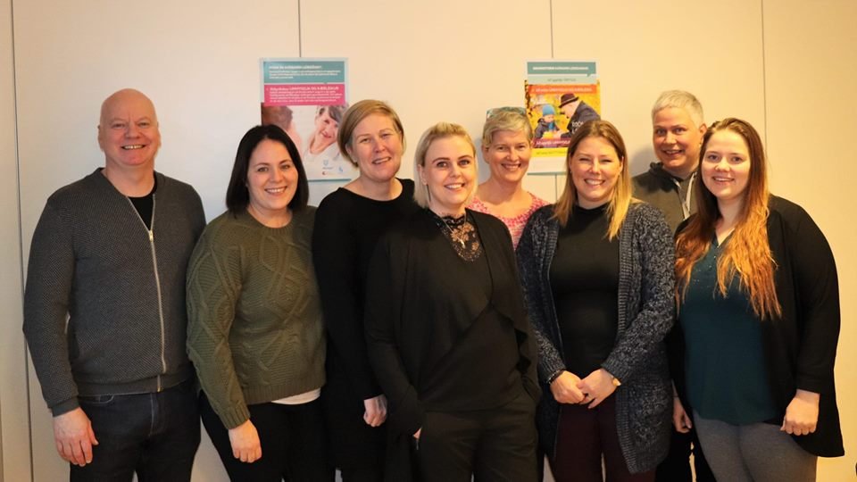 Hópurinn sem útskriftaðist ásamt kennara